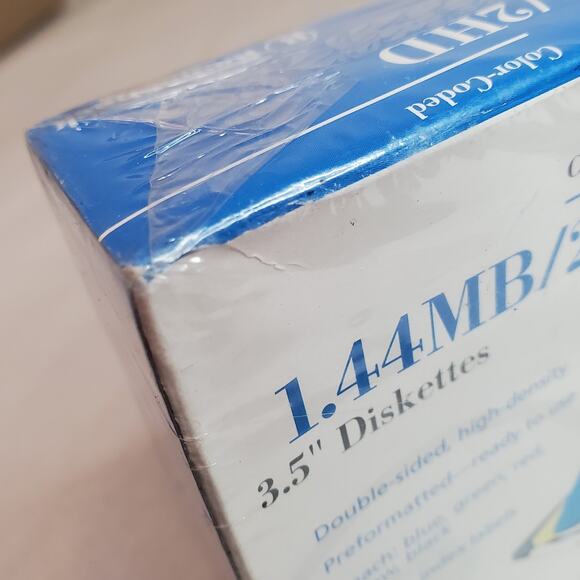 Radio Shack Floppy Diskettes 1.44 MB/2HD 3.5" 1 Pack of 10 Color Coded 26-467 - Picture 7 of 8